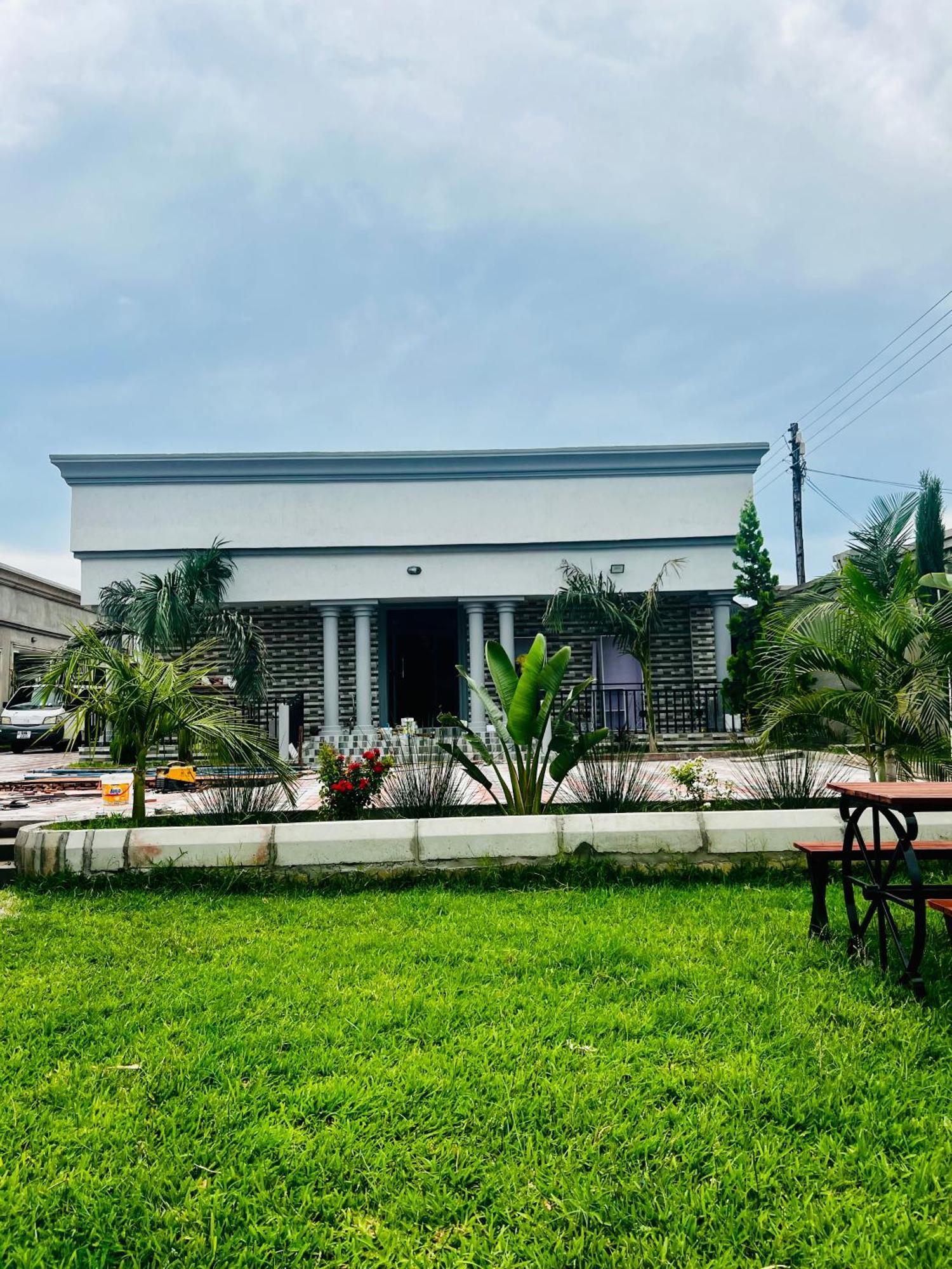 Newday Lodge Apartments Lusaka Exteriör bild